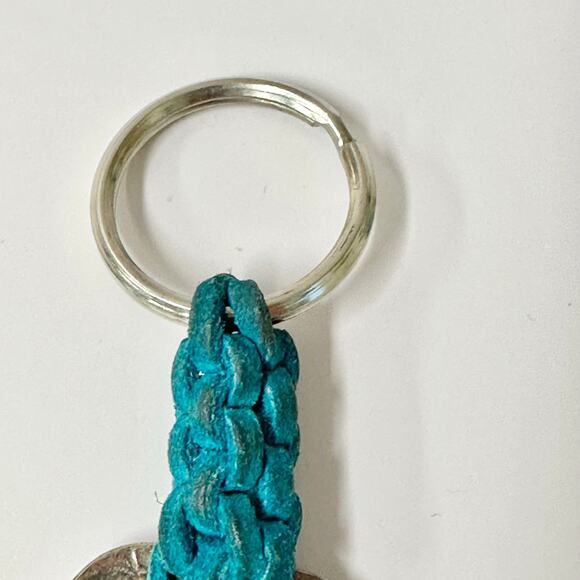 Vintage 90s handmade suede leather and bead macrame Keychain heart concho boho - Picture 8 of 14